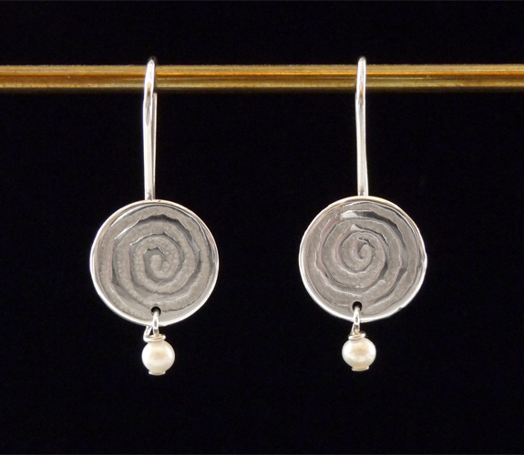 Dancing Circles -Spiral Earrings